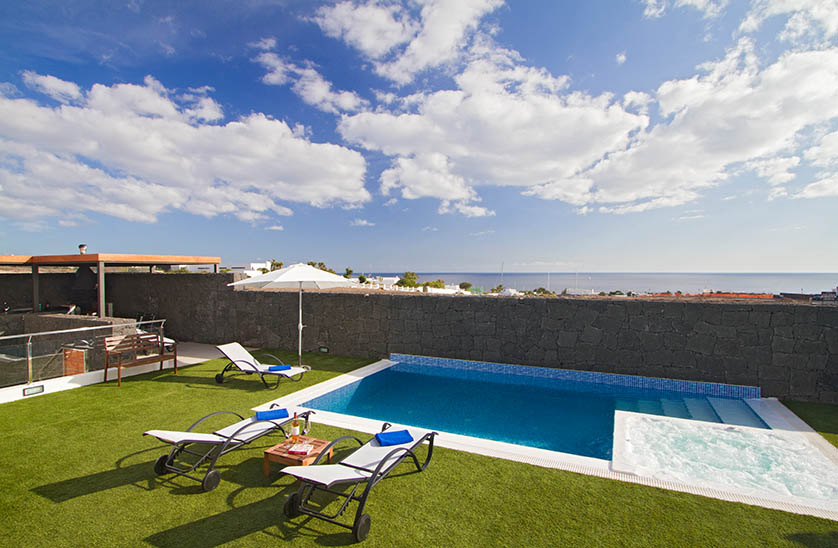 Luxury Villa Pto Calero